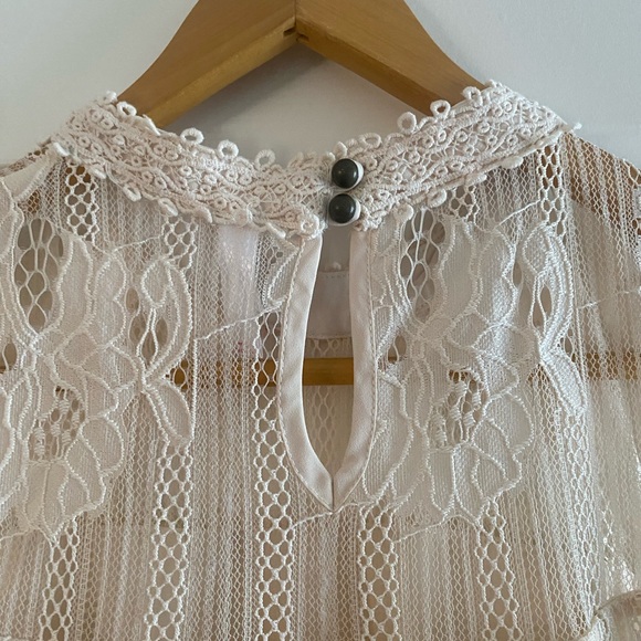 Xhilaration Lace High Neck Tank Top - EXCELLENT CONDITION WORN ONCE - Picture 3 of 4